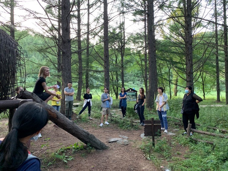 Sharing project management experiences among international organizations